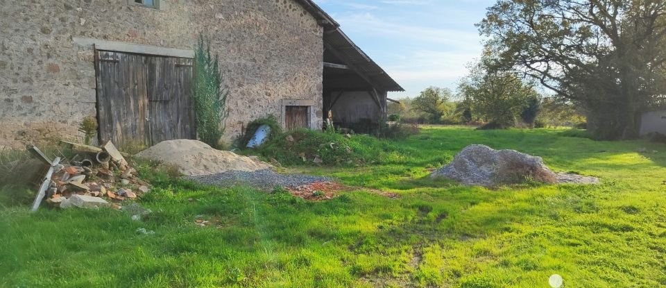 Barn conversion 1 room of 250 m² in Chirac (16150)