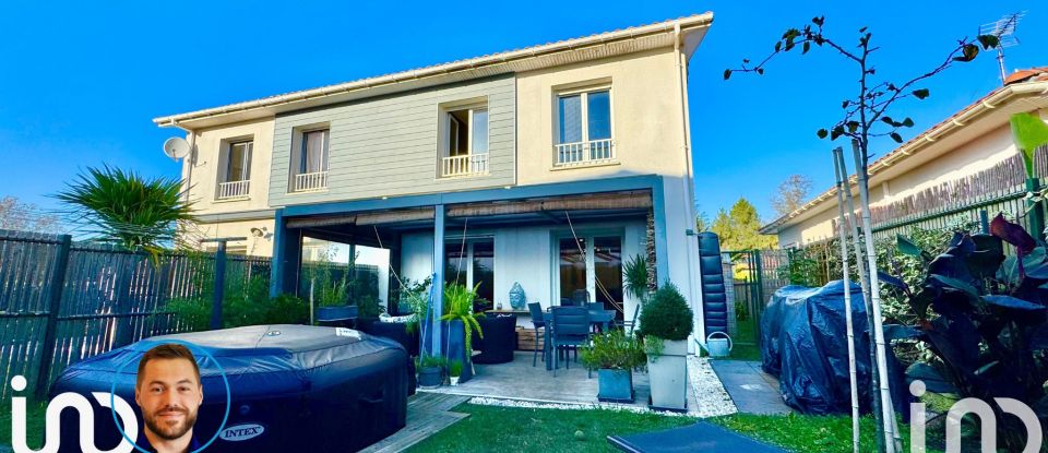 Maison 4 pièces de 88 m² à Saint-Martin-de-Seignanx (40390)