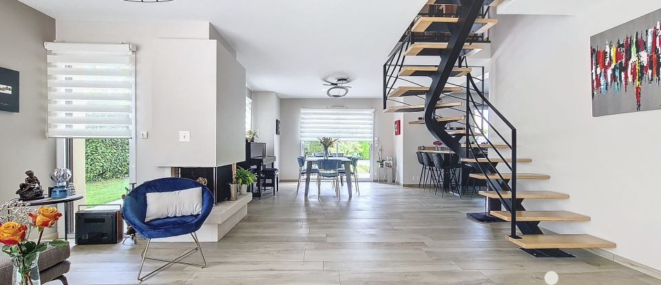 Maison 6 pièces de 167 m² à Saint-Grégoire (35760)