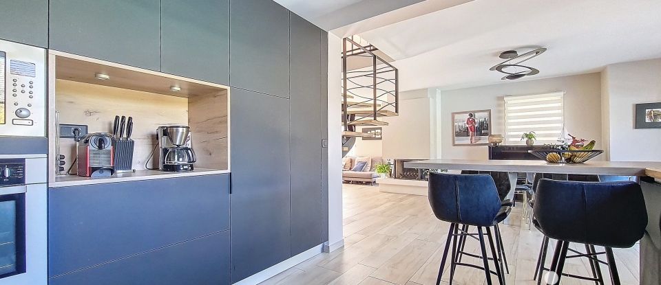 Maison 6 pièces de 167 m² à Saint-Grégoire (35760)