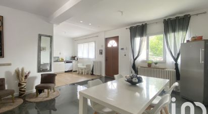 Maison traditionnelle 7 pièces de 158 m² à Moissy-Cramayel (77550)