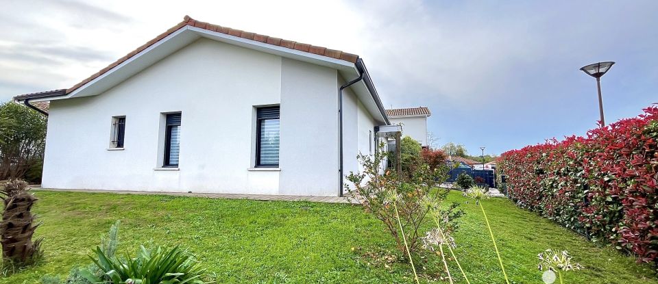 House 5 rooms of 115 m² in Tosse (40230)