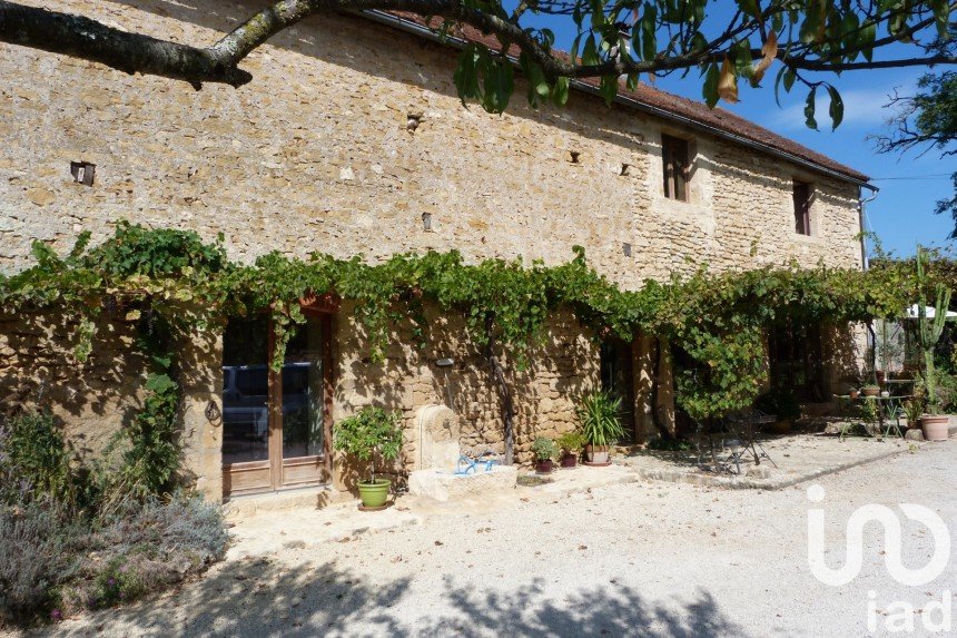 Longere 5 rooms of 170 m² in Montignac (24290)