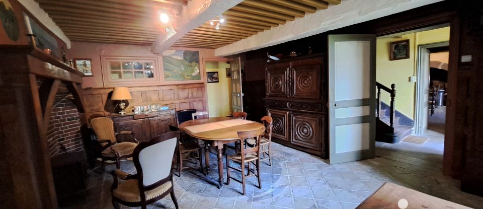 Mansion 9 rooms of 310 m² in Verneugheol (63470)