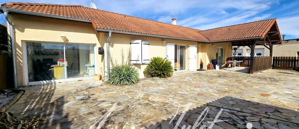 Maison 6 pièces de 127 m² à Dolomieu (38110)