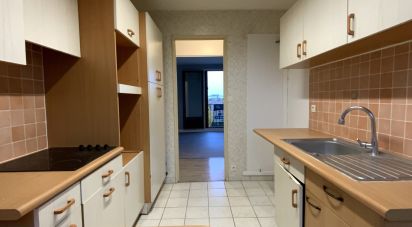 Apartment 4 rooms of 70 m² in Montmagny (95360)