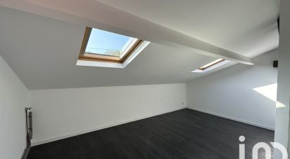 Maison 2 pièces de 35 m² à Le Mesnil-le-Roi (78600)