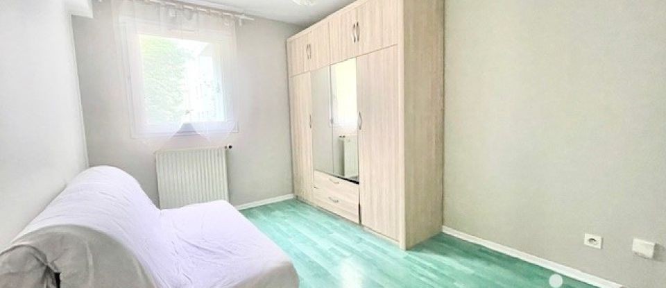 Appartement 4 pièces de 83 m² à Élancourt (78990)