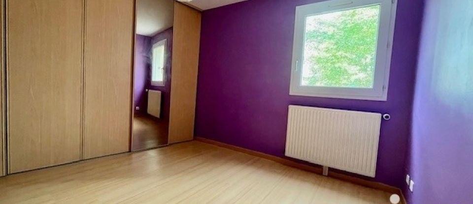 Appartement 4 pièces de 83 m² à Élancourt (78990)