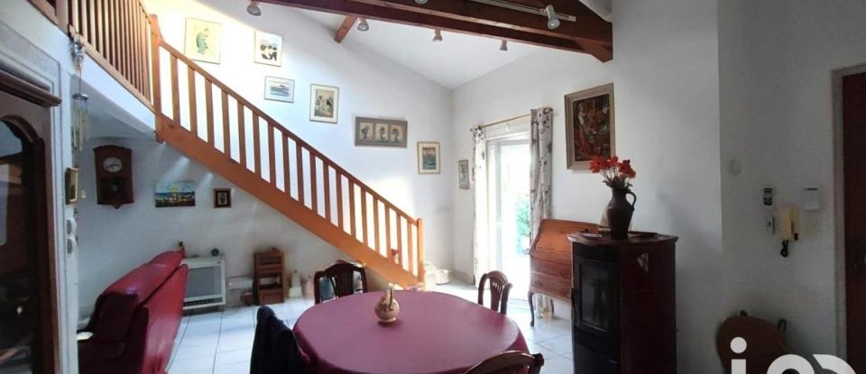 House 5 rooms of 110 m² in L'Horme (42152)