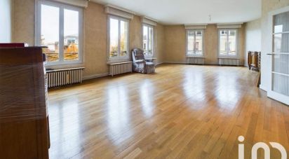 Appartement 5 pièces de 143 m² à Valenciennes (59300)