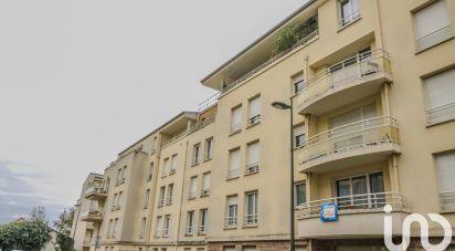 Appartement 3 pièces de 66 m² à Corbeil-Essonnes (91100)