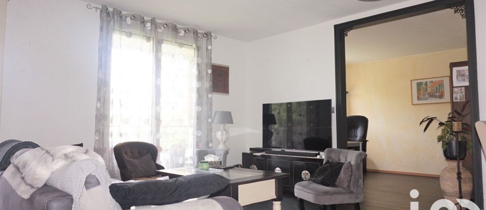 Appartement 5 pièces de 101 m² à - (31500)