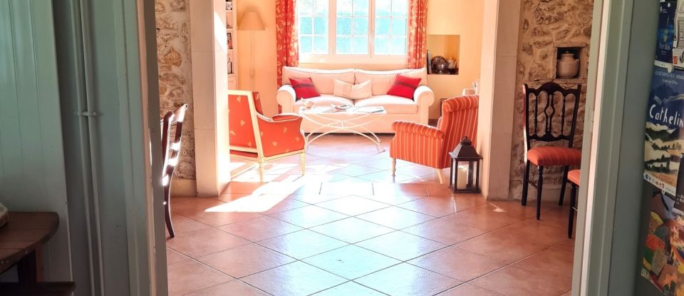 Mansion 9 rooms of 189 m² in Loriol-sur-Drôme (26270)