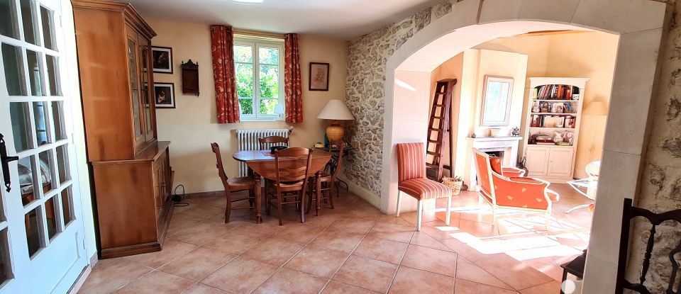 Mansion 9 rooms of 189 m² in Loriol-sur-Drôme (26270)