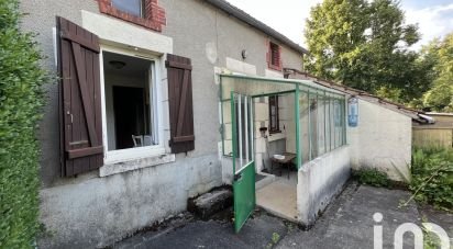 Maison 2 pièces de 49 m² à Saint-Sulpice-les-Feuilles (87160)