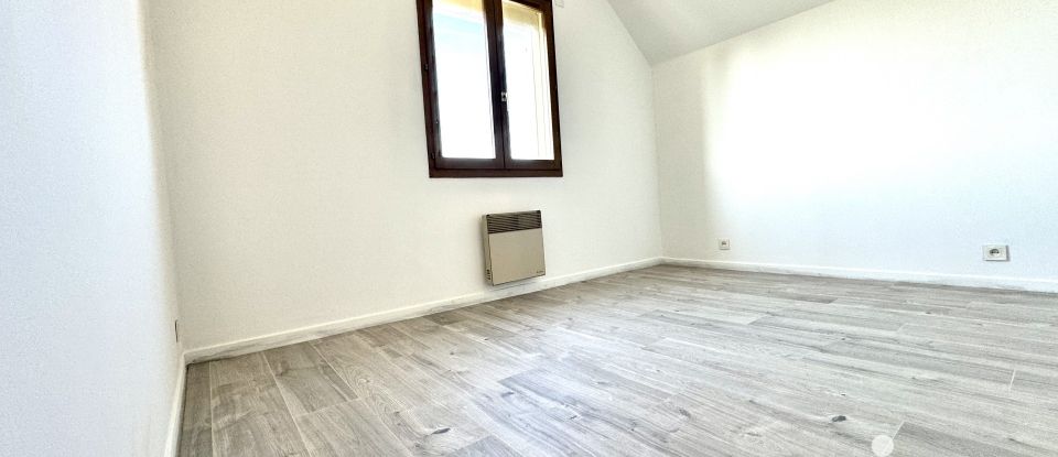 Maison traditionnelle 5 pièces de 97 m² à Siros (64230)