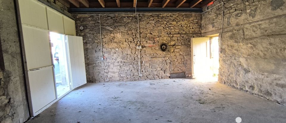 Maison 5 pièces de 134 m² à Basville (23260)