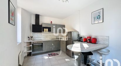 Appartement 2 pièces de 52 m² à L'Isle-sur-la-Sorgue (84800)