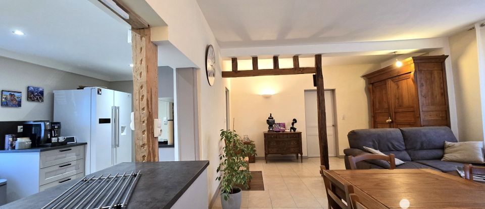 House 5 rooms of 105 m² in Saint-André-les-Vergers (10120)