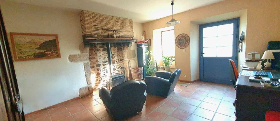 Country house 5 rooms of 150 m² in Saint-Junien (87200)