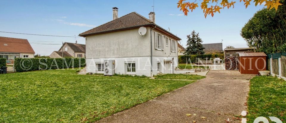 Maison traditionnelle 5 pièces de 84 m² à Puiseaux (45390)