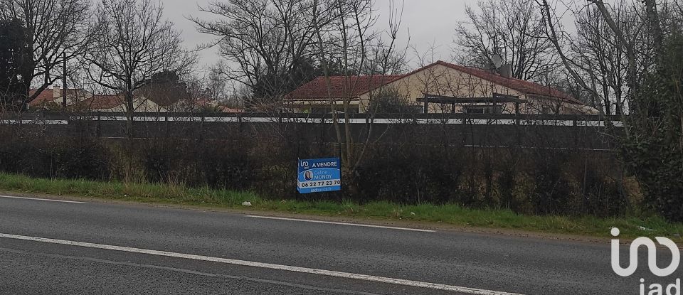 Terrain de 666 m² à La Roche-sur-Yon (85000)