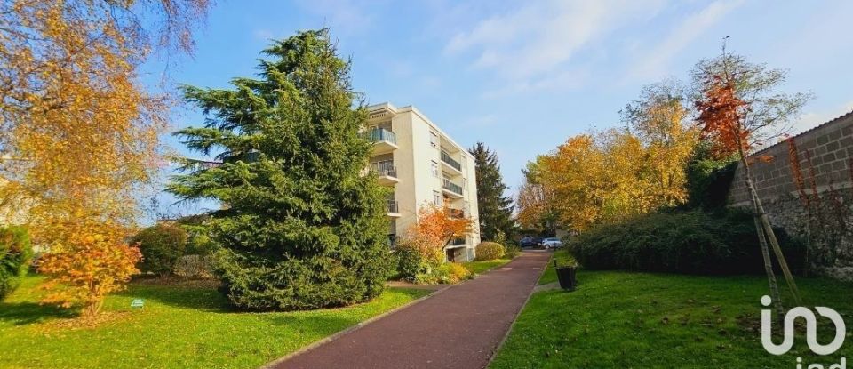 Apartment 3 rooms of 57 m² in Chennevières-sur-Marne (94430)