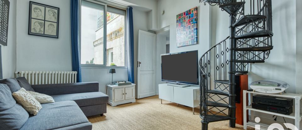 Appartement 5 pièces de 136 m² à Bordeaux (33300)