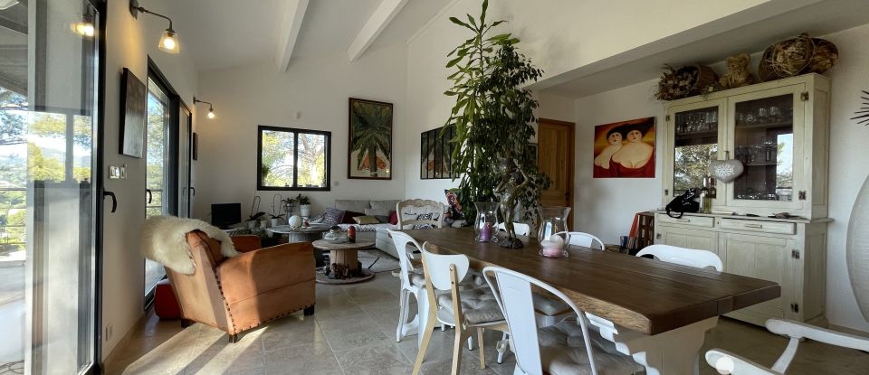 Traditional house 5 rooms of 227 m² in La Bouilladisse (13720)