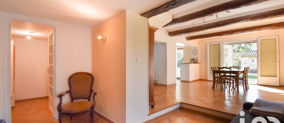 House 7 rooms of 180 m² in Auriol (13390)