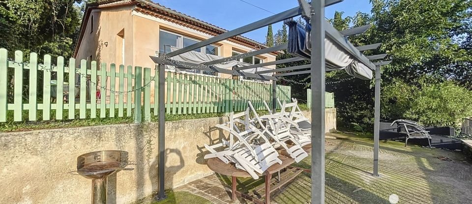 Maison traditionnelle 4 pièces de 100 m² à Seillans (83440)