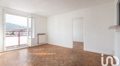 Appartement 3 pièces de 49 m² à Saint-Martin-d'Hères (38400)