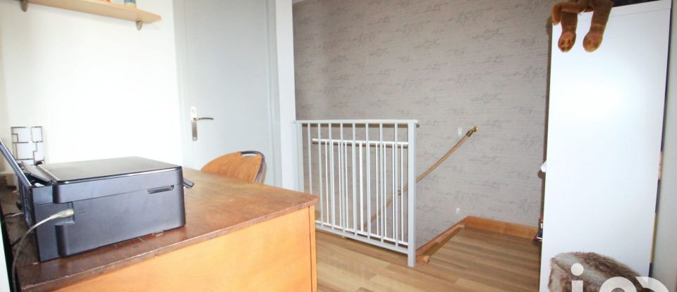 House 5 rooms of 93 m² in Taissy (51500)