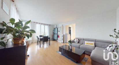 Appartement 5 pièces de 102 m² à Maurepas (78310)