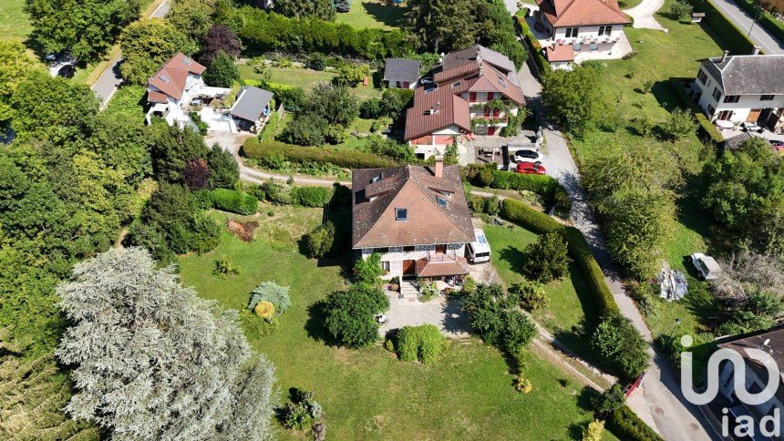 Mansion 7 rooms of 230 m² in Doussard (74210)