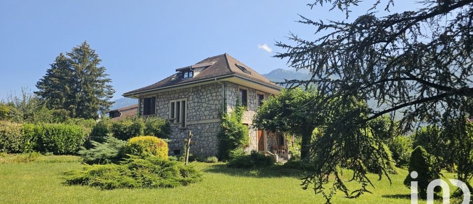 Mansion 7 rooms of 230 m² in Doussard (74210)