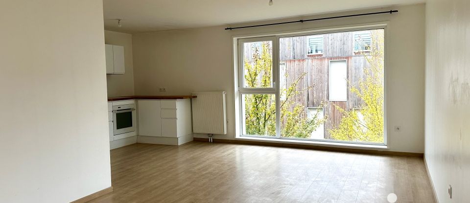 Apartment 3 rooms of 71 m² in Douai (59500)