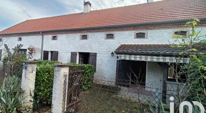 Longère 5 pièces de 95 m² à Creuzier-le-Vieux (03300)