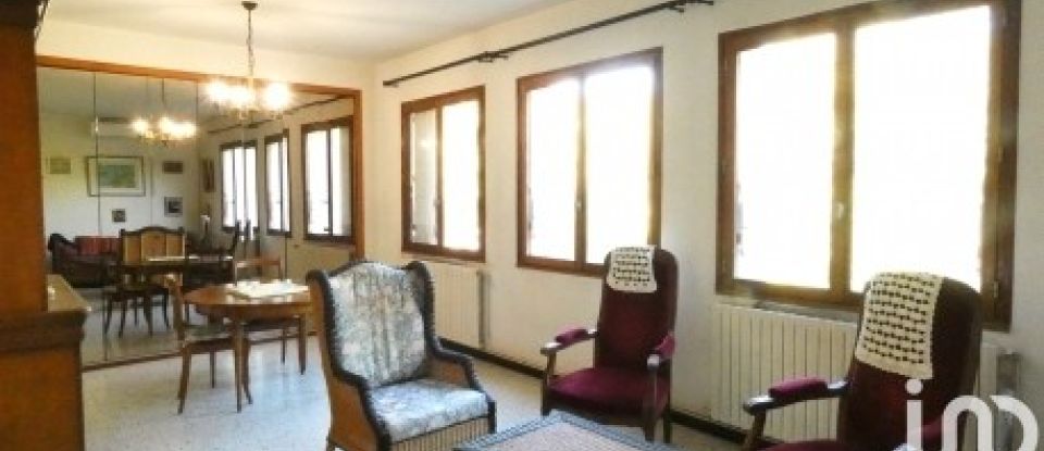 Traditional house 7 rooms of 161 m² in Prunelli-di-Fiumorbo (20243)