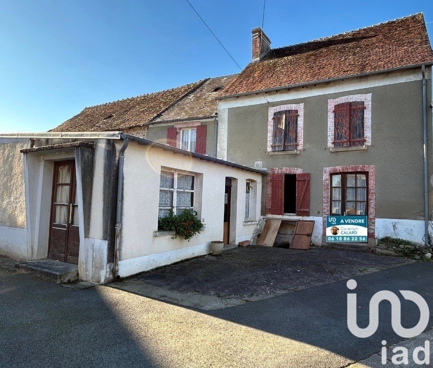 Traditional house 8 rooms of 393 m² in La Châtre-Langlin (36170)