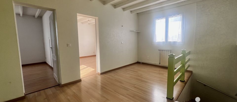 Maison traditionnelle 5 pièces de 142 m² à Tarbes (65000)