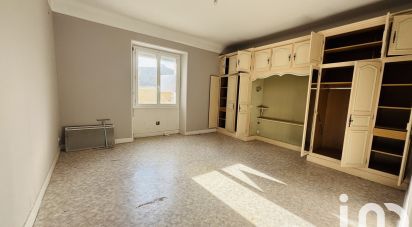 Maison 6 pièces de 111 m² à Daumeray (49640)