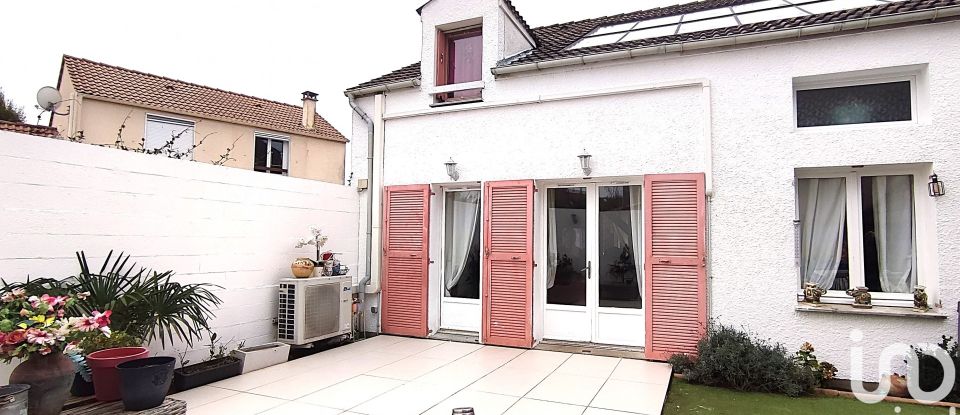 Maison traditionnelle 5 pièces de 114 m² à Jouy-le-Moutier (95280)