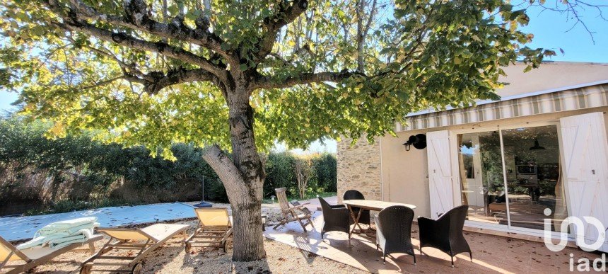 House 3 rooms of 72 m² in L'Isle-sur-la-Sorgue (84800)