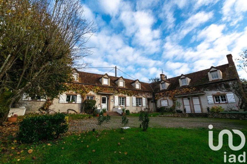 Longere 12 rooms of 337 m² in Les Bordes (45460)