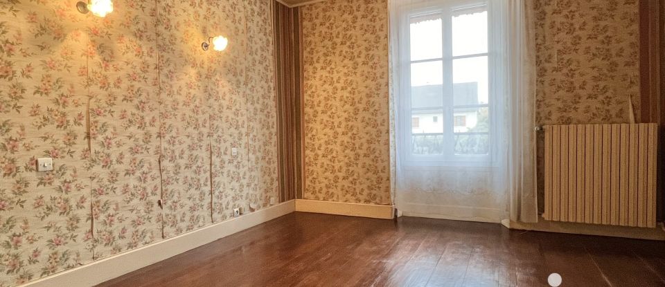 Town house 8 rooms of 202 m² in Courtenay (45320)