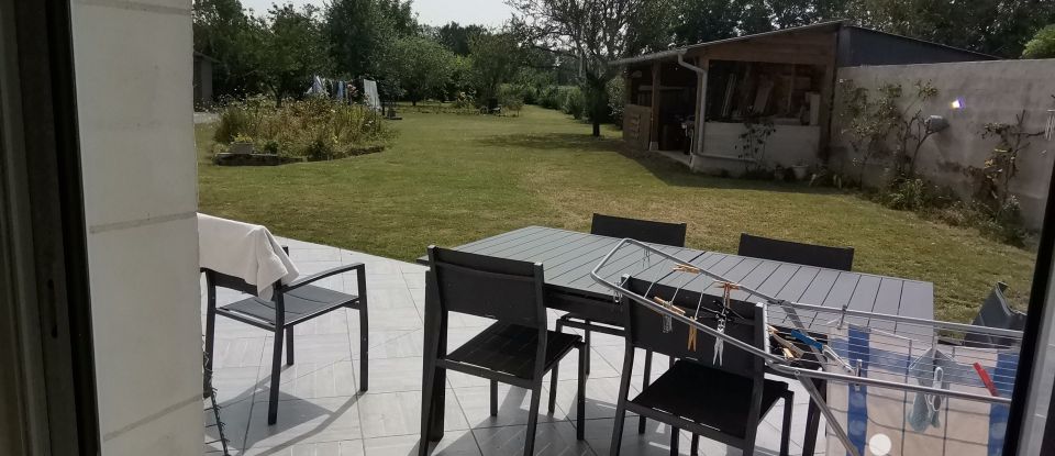 Maison 7 pièces de 140 m² à Vatan (36150)