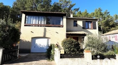 Maison traditionnelle 7 pièces de 136 m² à Bagnols-sur-Cèze (30200)