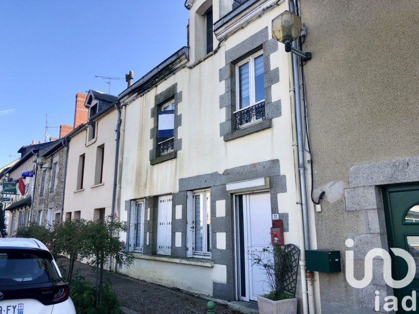 Maison de ville 6 pièces de 190 m² à Javron-les-Chapelles (53250)